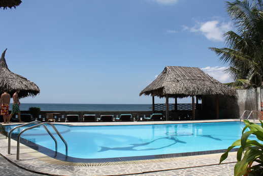Photograph of the swimming pool in Mui Ne